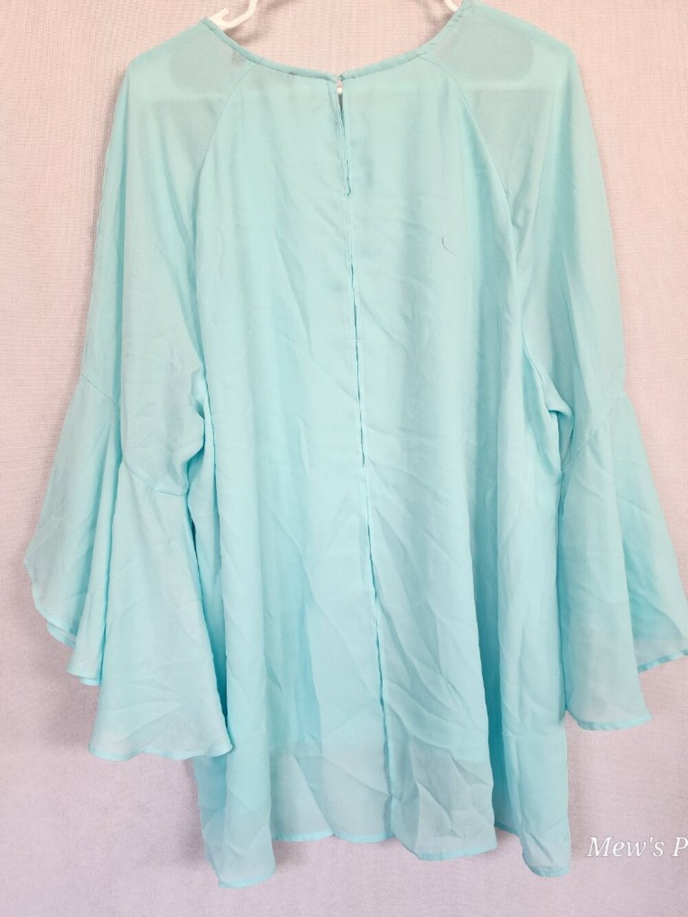 NWOT - Kate & Mallory Round Neck with Ruffle Sleeve Seafoam Color, 1X